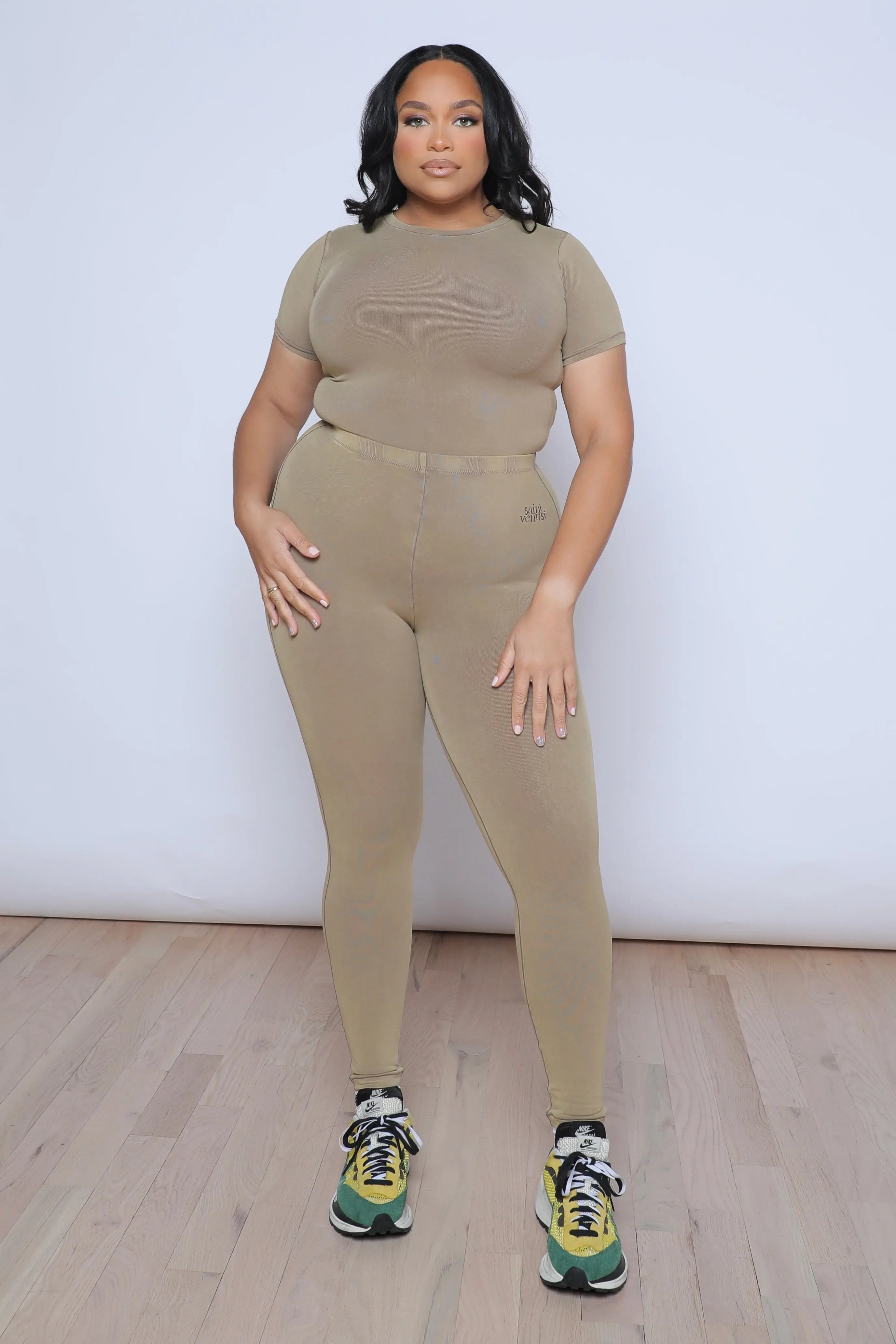 Essential Leggings - Vintage Taupe SAINT VENUST