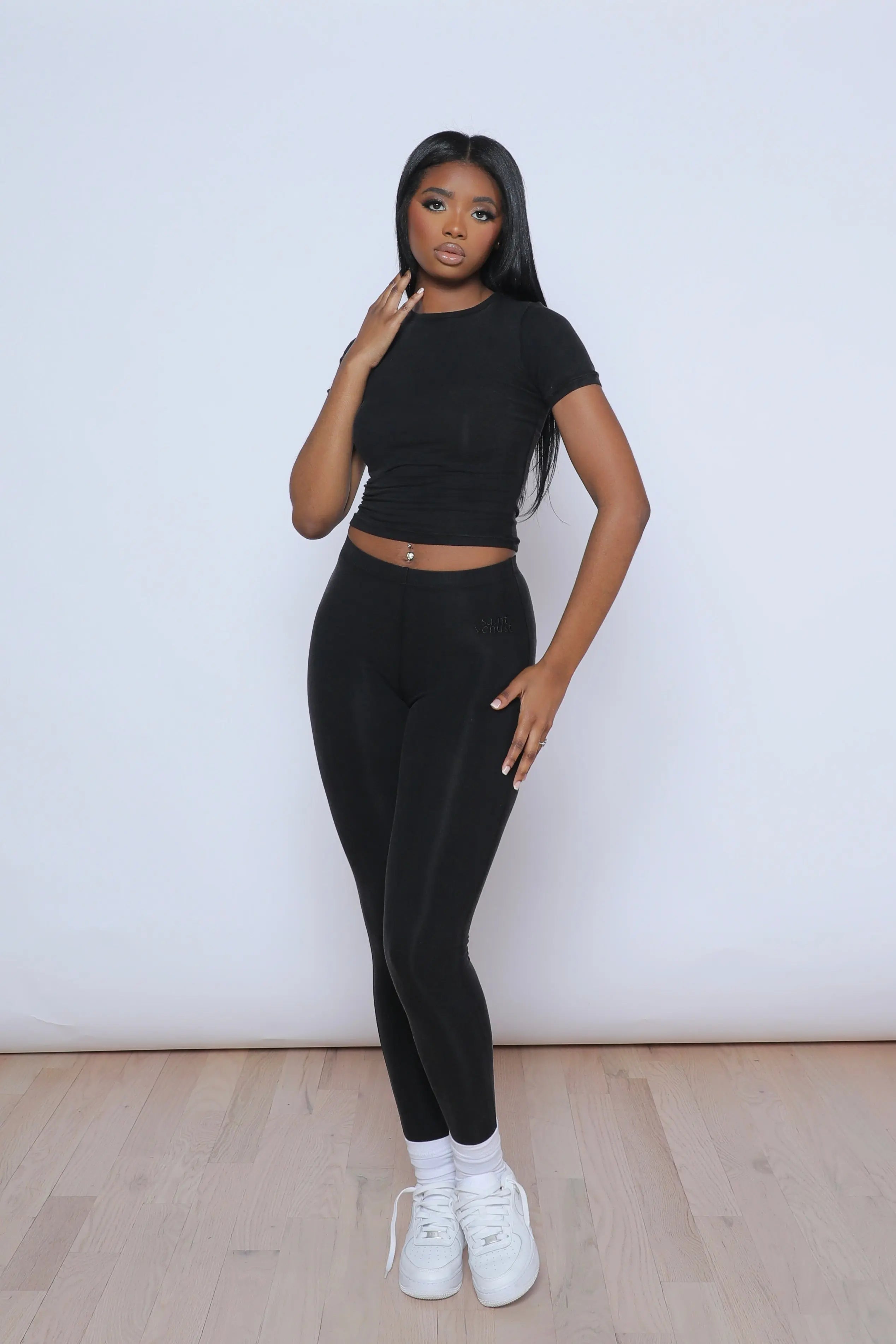 Essential Leggings - Vintage Noir SAINT VENUST