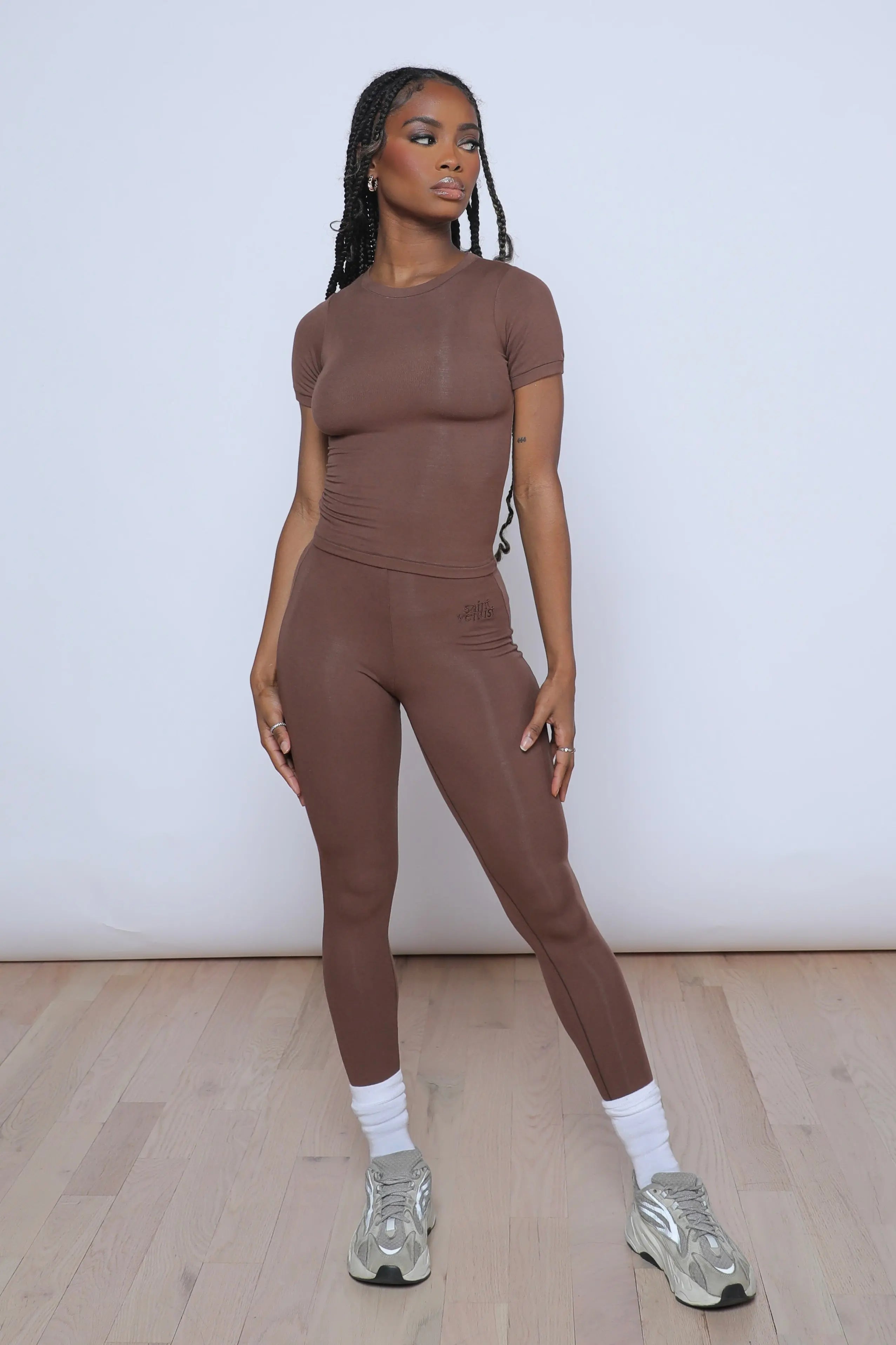 Essential Short Sleeve - Cocoa SAINT VENUST